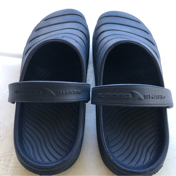 Rugged Shark Junior Boys Size 5 Navy Blue Rubber Clogs Sandals Slip On Slippers - Picture 10 of 16
